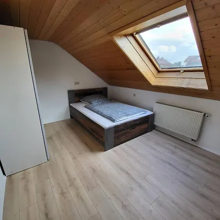 Zentrale In * 克赖尔斯海姆